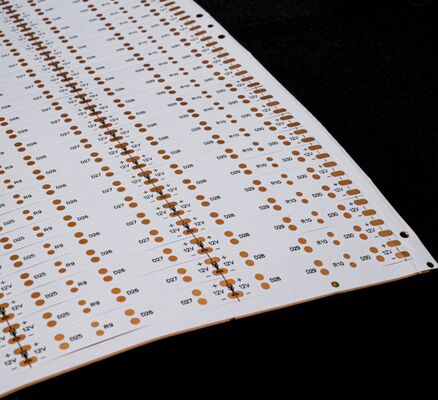 Водостойкая светодиодная лента гибкий ПКБ. Полиамидная (ПИ) печатная плата для индивидуальных промышленных осветительных решений